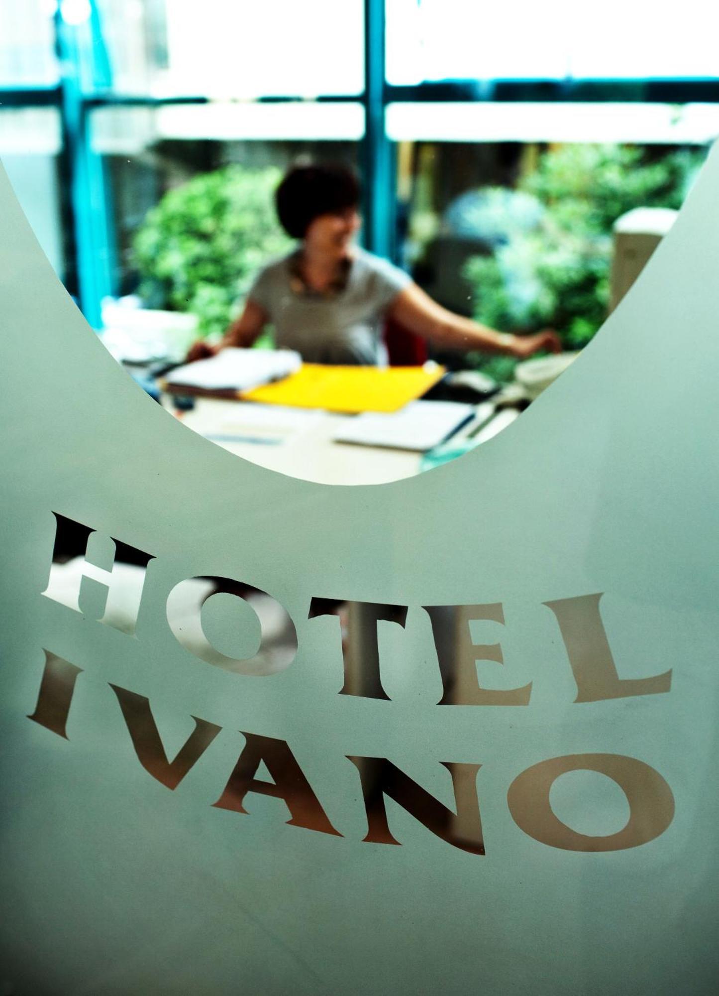 Hotel Ivano Rimini Buitenkant foto